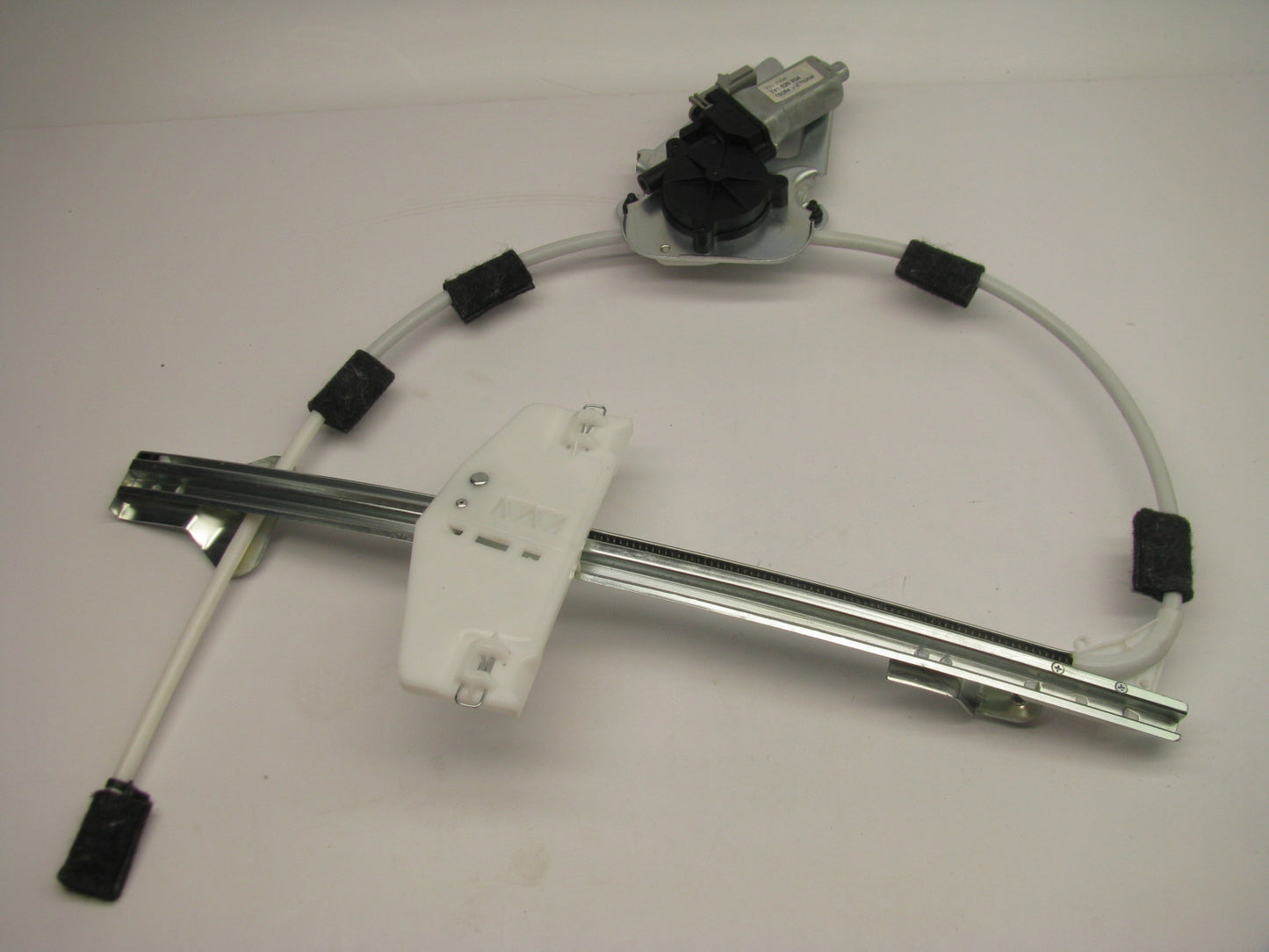 NEW UNBOXED 741-526 Front Left Power Window Regulator & Motor For 02-06 Liberty