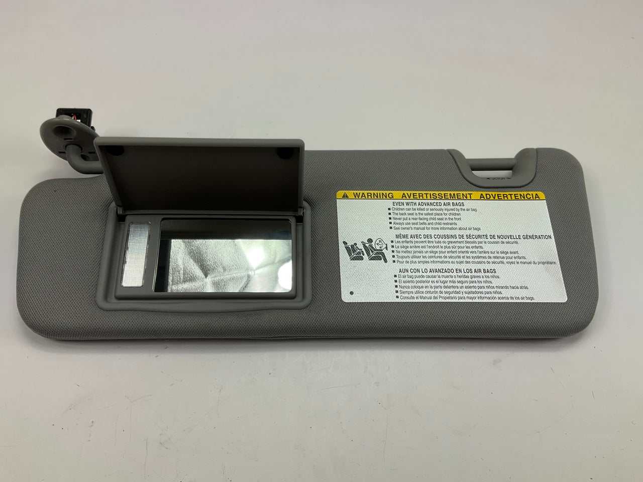 NEW - OUT OF BOX - Left Drivers Side Sunvisor GRAY Sun Visor 14-19 Highlander