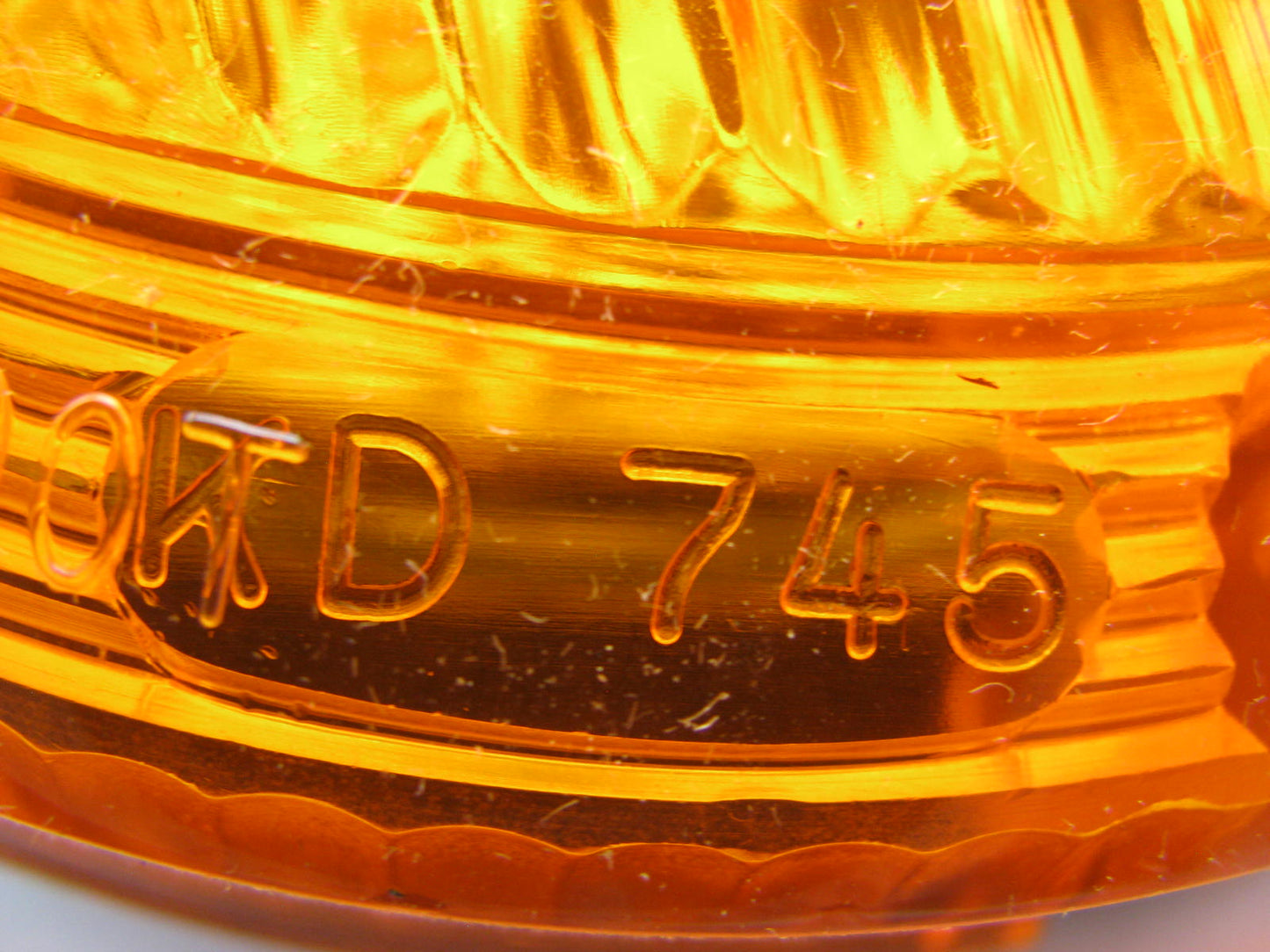 (2) NEW - OUT OF BOX 745-2101 7'' Round Amber School BusTurn Signal Light Lamps