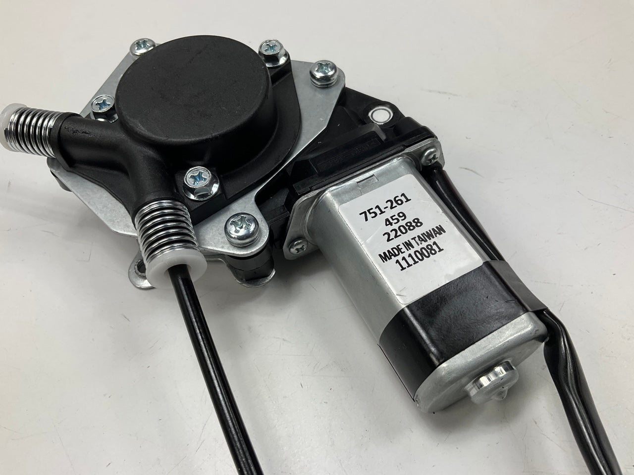 NEW - UNBOXED 751-261 Rear Right Power Window Motor And Regulator Assembly