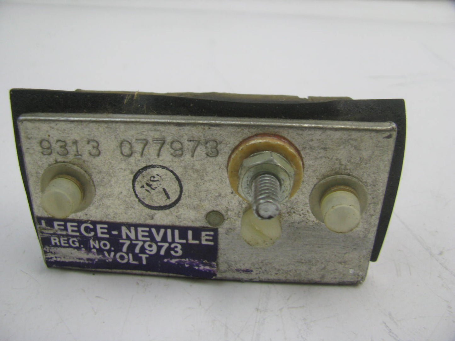 NEW - Out Of Box LEECE NEVILLE 77973 Voltage Regulator 12V - GR-544