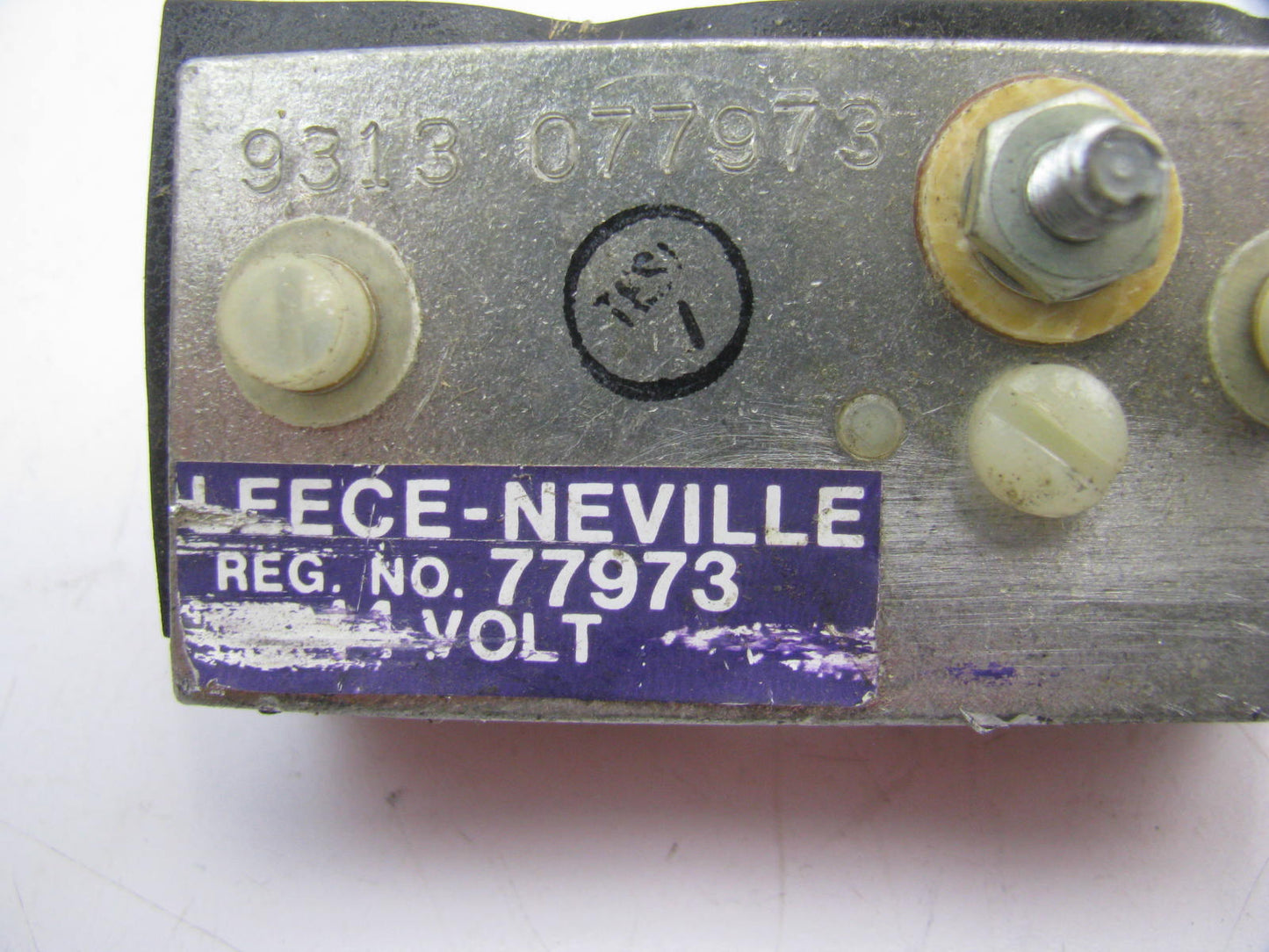 NEW - Out Of Box LEECE NEVILLE 77973 Voltage Regulator 12V - GR-544