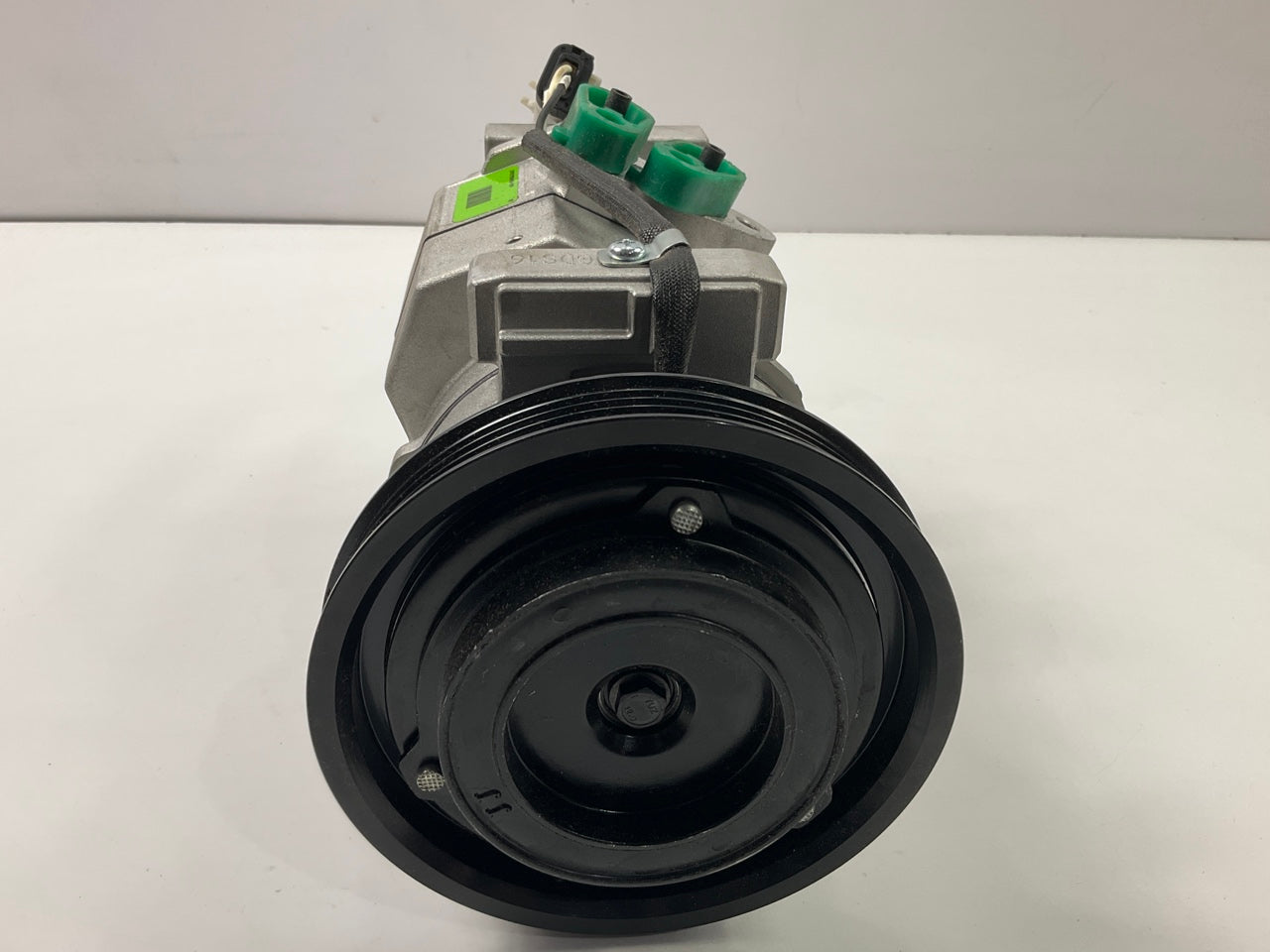 NEW - OUT OF BOX 78378 A/C Compressor & Clutch