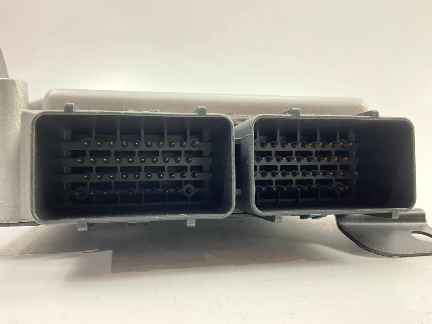 REMAN. 79-3065V Engine Control Computer ECM ECU For 1998-1999 Dodge Neon Auto.