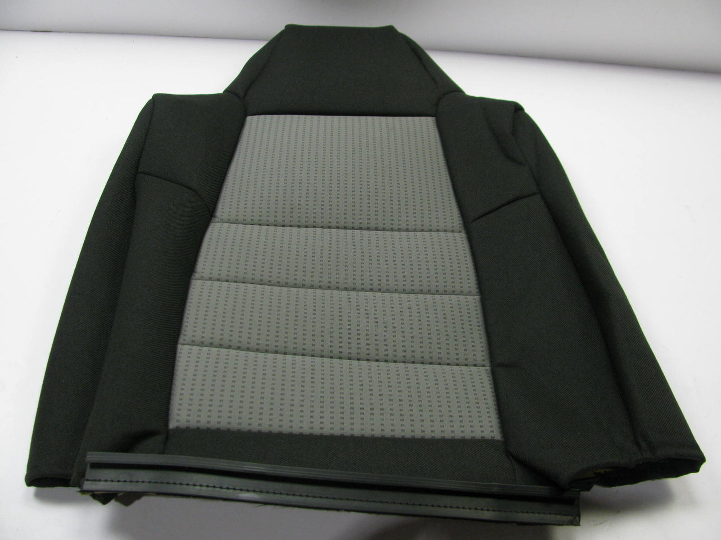 NEW GENUINE OEM 7C3Z-2564416-MA FRONT Back Seat Cover For 2007 Ford F-250 F-350