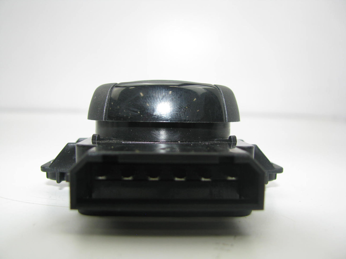 NEW - OUT OF BOX 7P69597779B9 Front Passenger Seat Trim Switch 2011-12 Touareg