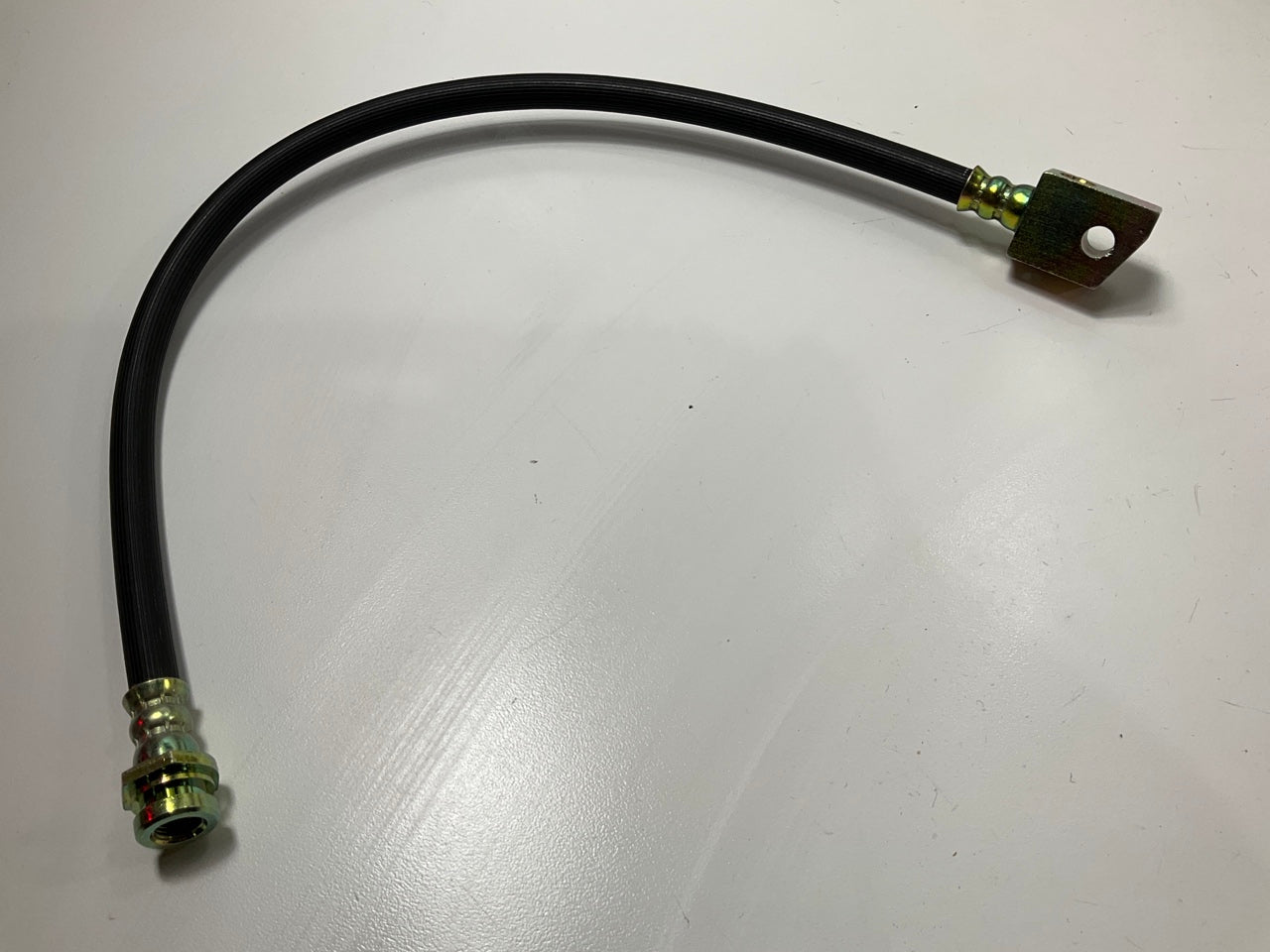 NEW - OUT OF BOX 8-94222-685-1 Rear Center Brake Hose