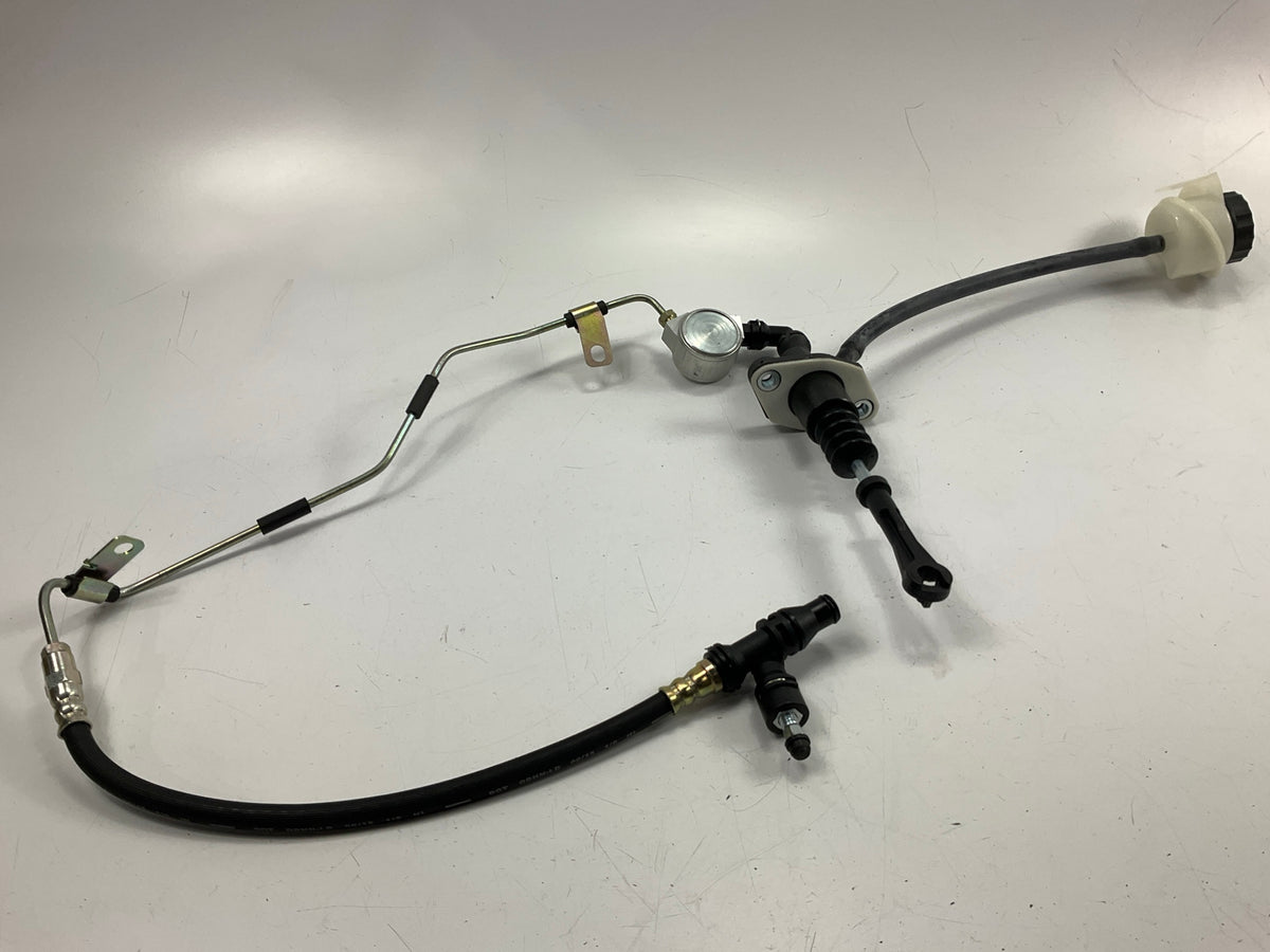 NEW 800055 Clutch Master Cylinder & Line Assembly For 2002-2007 Saturn Vue