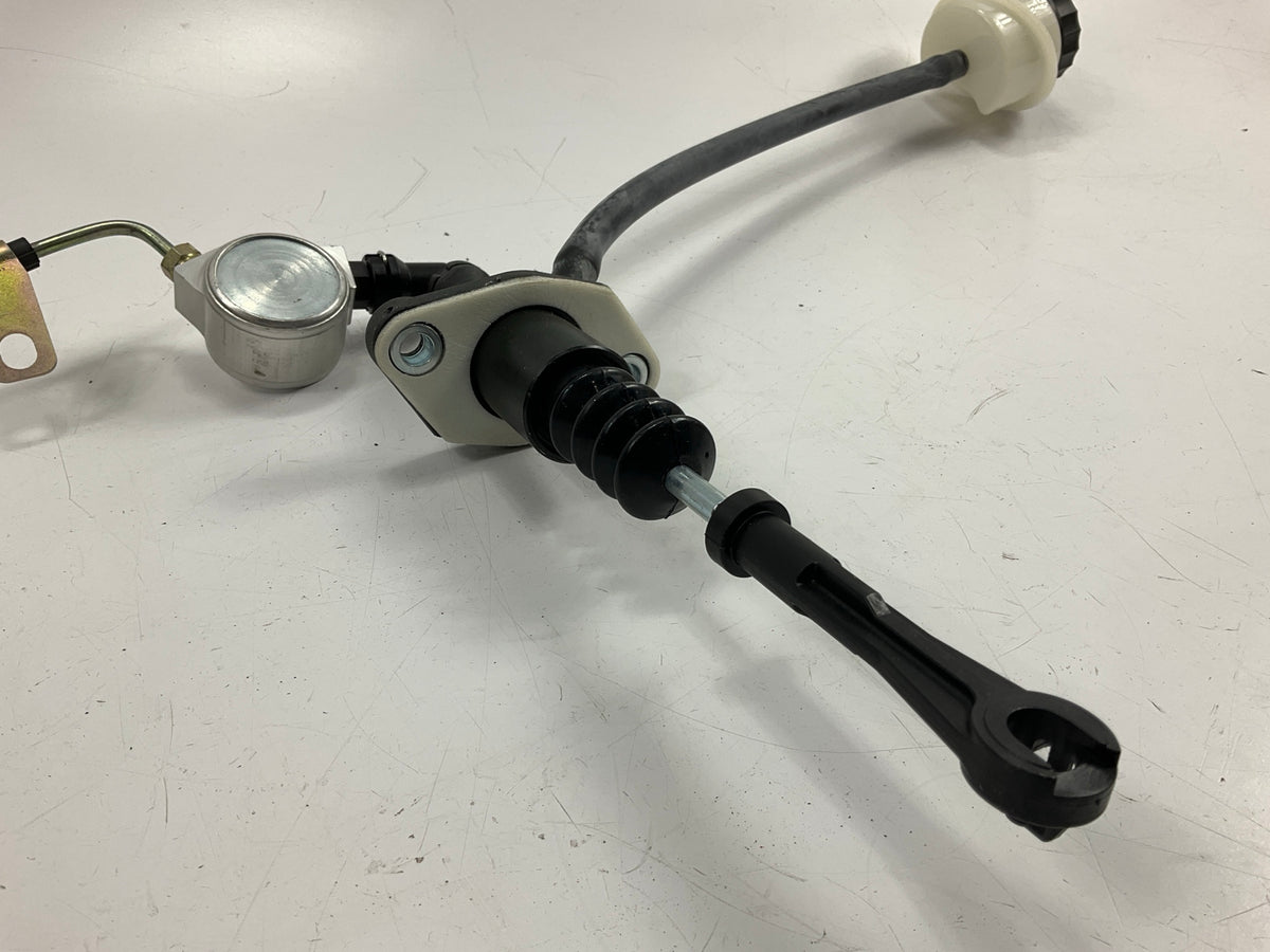 NEW 800055 Clutch Master Cylinder & Line Assembly For 2002-2007 Saturn Vue