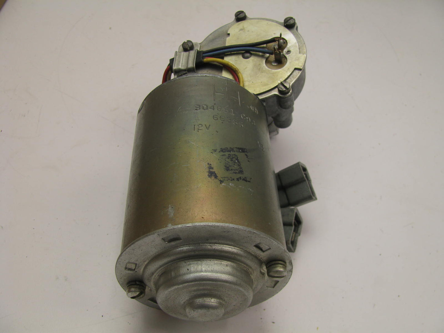 NEW - Out Of Box INTERNATIONAL 804651-C93 Windshield Wiper Motor 12V 66385