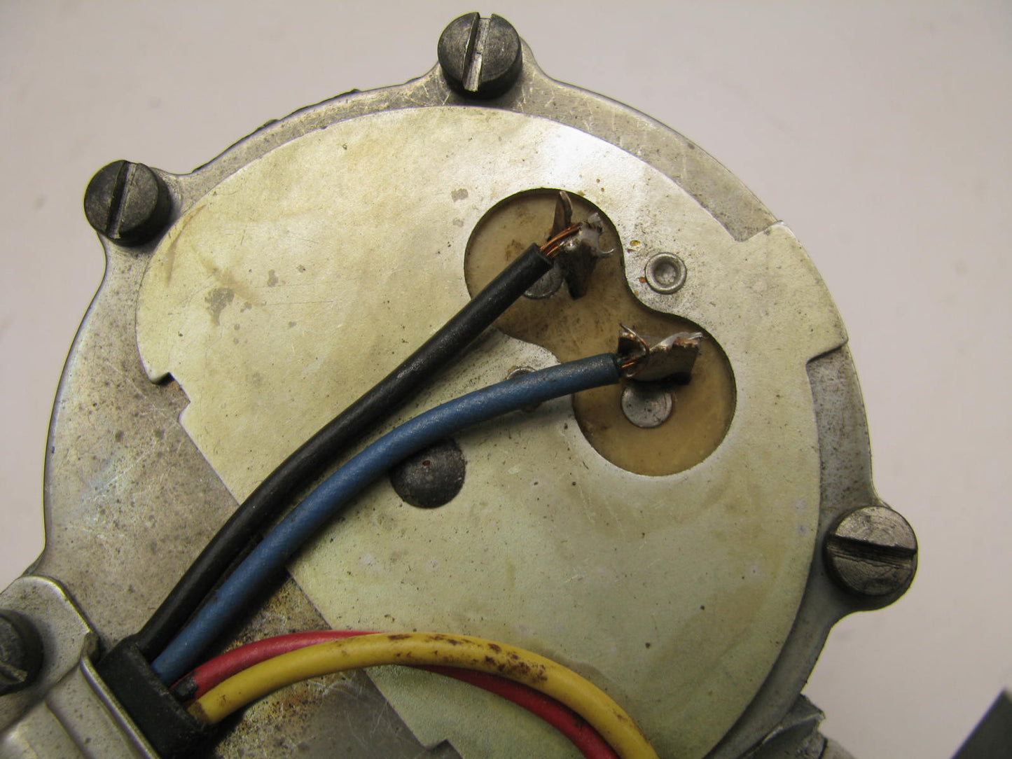 NEW - Out Of Box INTERNATIONAL 804651-C93 Windshield Wiper Motor 12V 66385