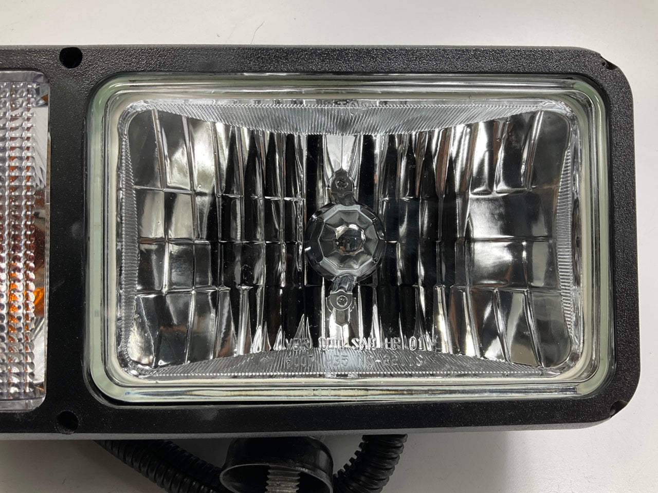 NEW UNBOXED Truck Lite 80820 Right Passenger Side Snow Plow Light Lamp 4''x6''