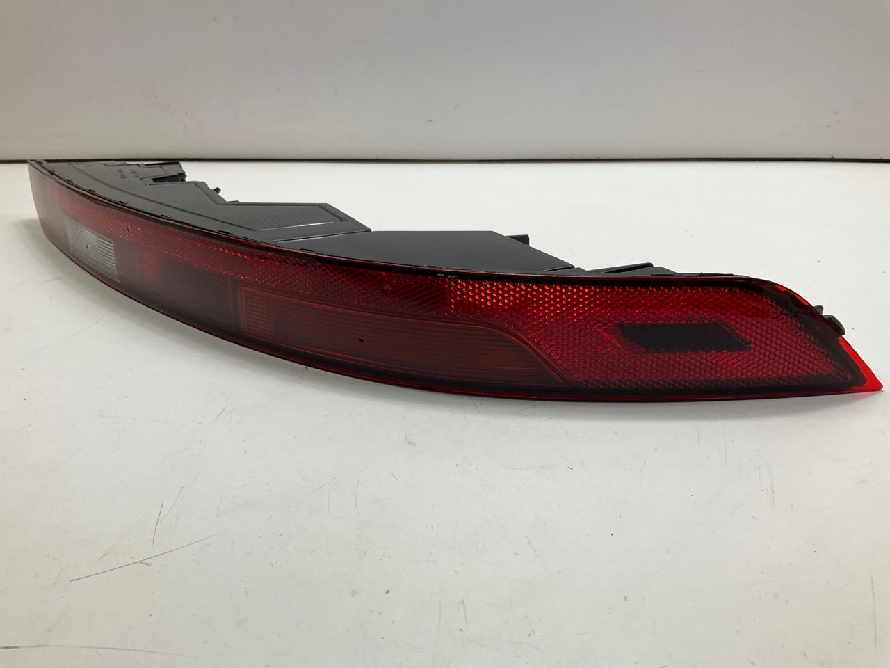 Aftermarket Rear Right Lower Bumper Tail Light Brake Stop Lamp For 18-21 Audi Q5