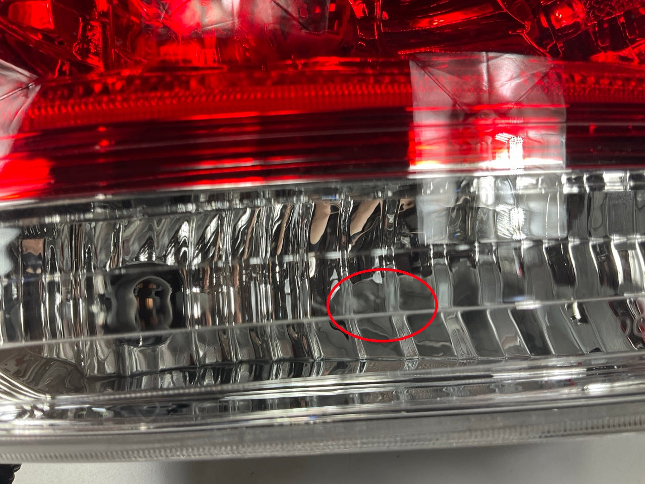 SCRATCHED - UNBOXED 81560-0E070 Rear Left Tail Light Lamp 2011-2013 Highlander