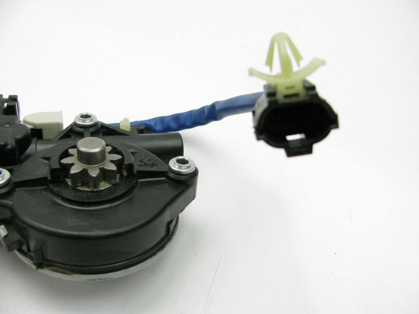 NEW UNBOXED 82460-3E000 Front Right Power Window Motor For 2003-2009 Kia Sorento