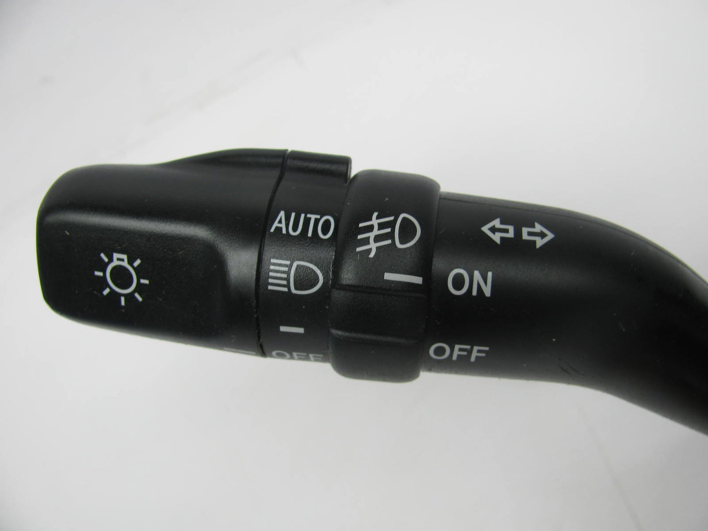 NEW UNBOXED OEM Headlight Windshield Wiper Combo Switch 99-02 Avalon 84310-07090