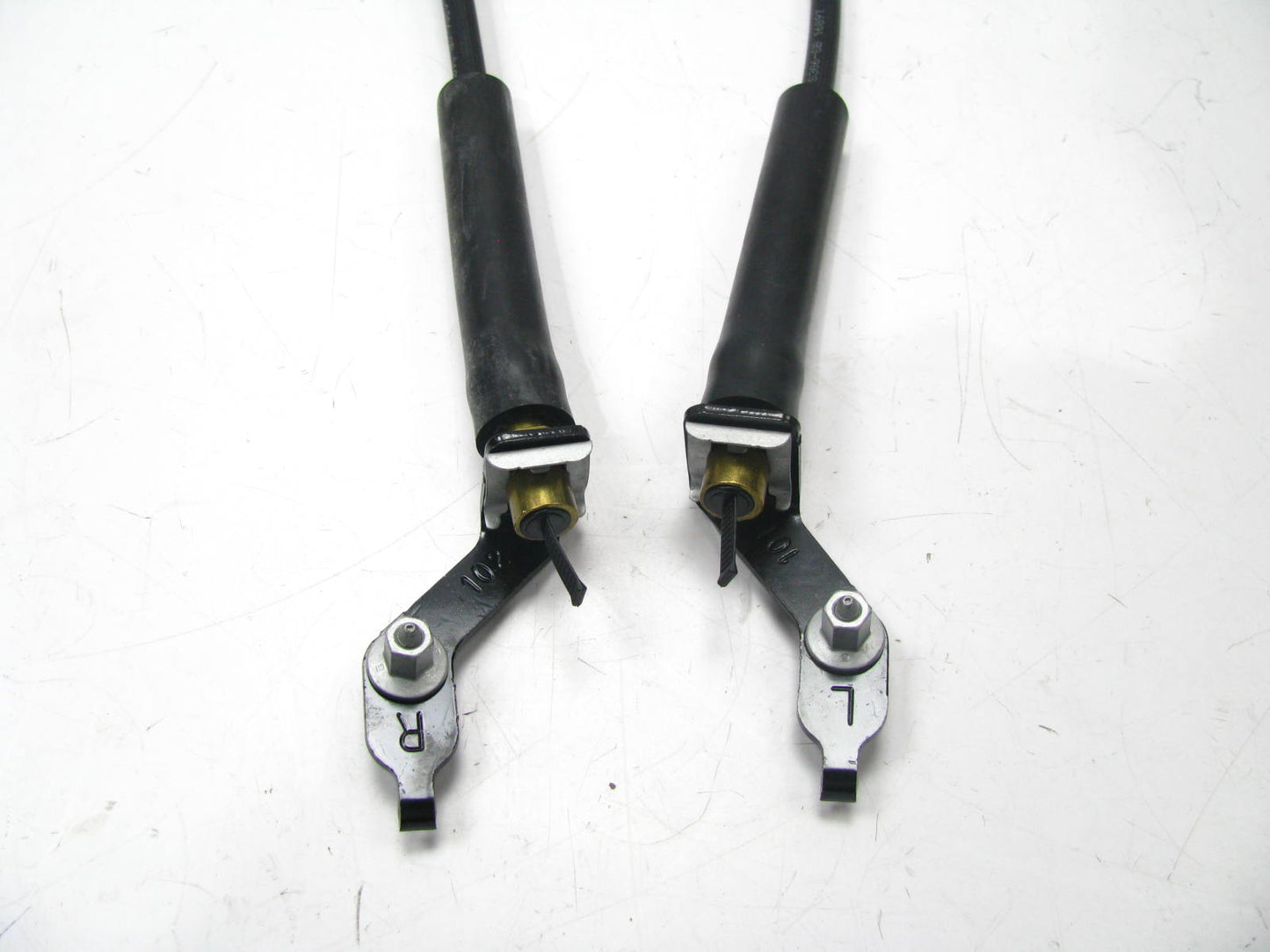 NEW OUT OF BOX - GM Front LEFT/RIGHT Hydraulic Brake Hose OEM For 2020-2021 XT6