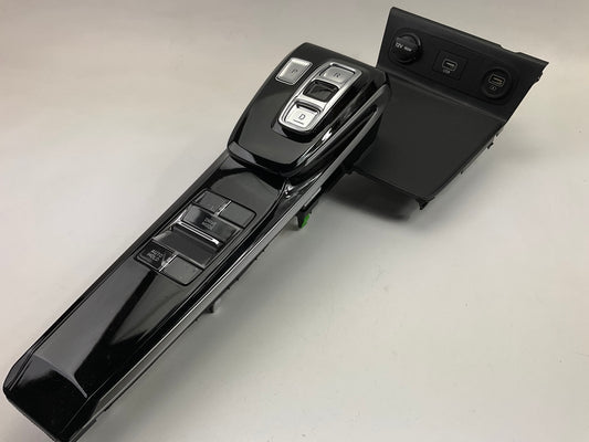 LIGHTLY USED - Center Console Transmission Gear Shifter OEM For 2020-2022 Sonata