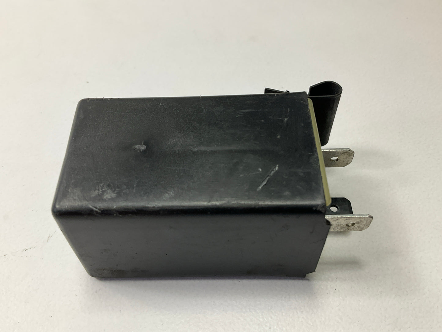 NEW - OUT OF BOX - OEM FORD 84BG-13350-AA Hazard Warning Flasher