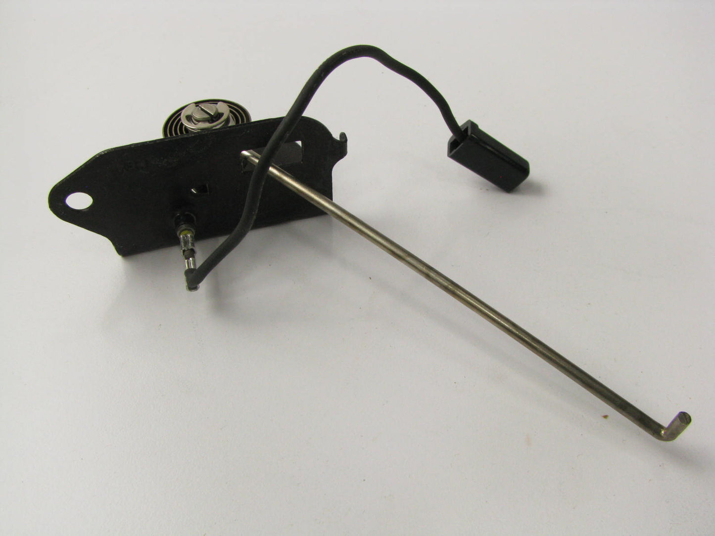 NEW - Out Of Box 8539 Carburetor Choke Thermostat - FS814 102-1004 TH22
