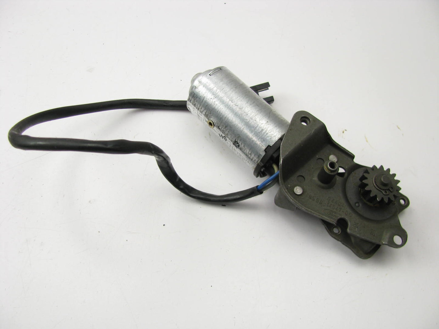 NEW - OUT OF BOX - OEM Ford 85GB-14547-DC Seat Adjust Motor - Merkur