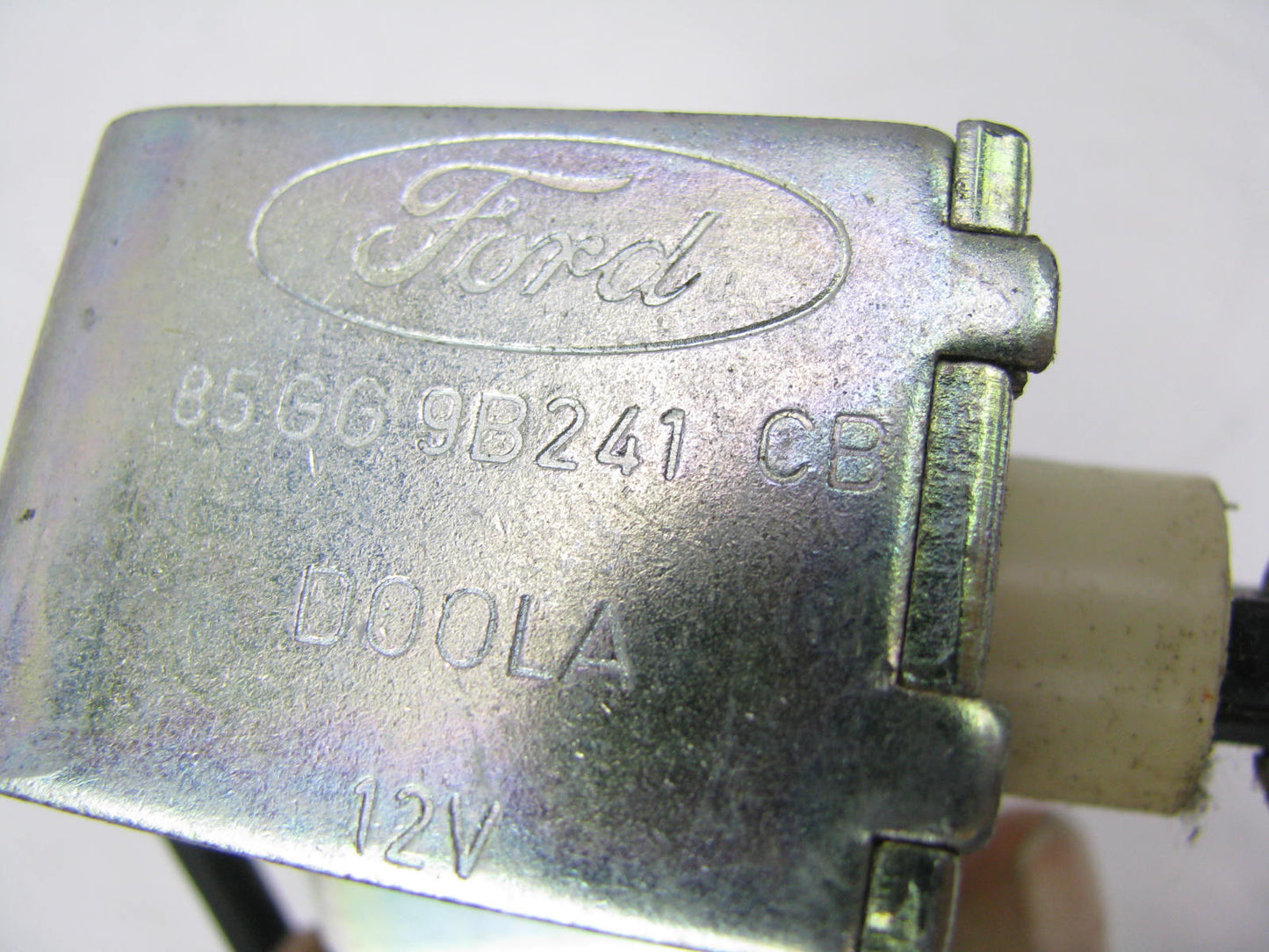 NEW - OUT OF BOX 85GG-9B241-CB Fuel Door Release Solenoid 1988-89 Merkur Scorpio