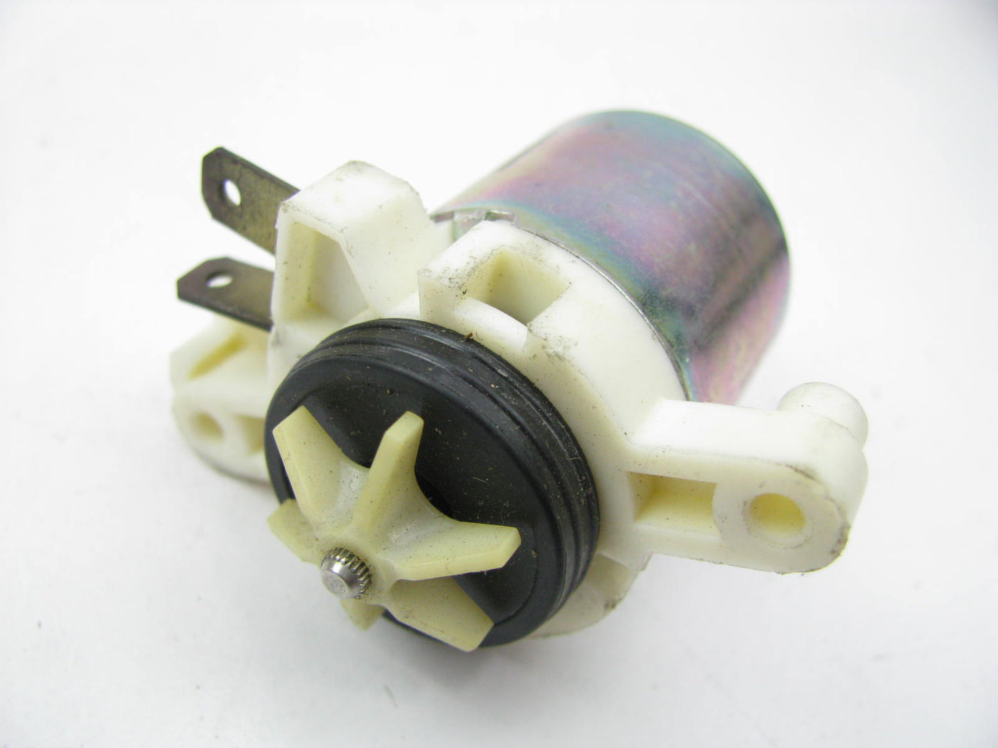 NEW - OUT OF BOX 860310-0940 Windshield Washer Pump - 8532-76-672 1986-95 Mazda