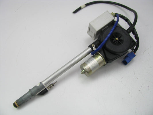 NEW - OUT OF BOX - Genuine OEM Power Antenna 1995-1999 Toyota Avalon 86300-AC011