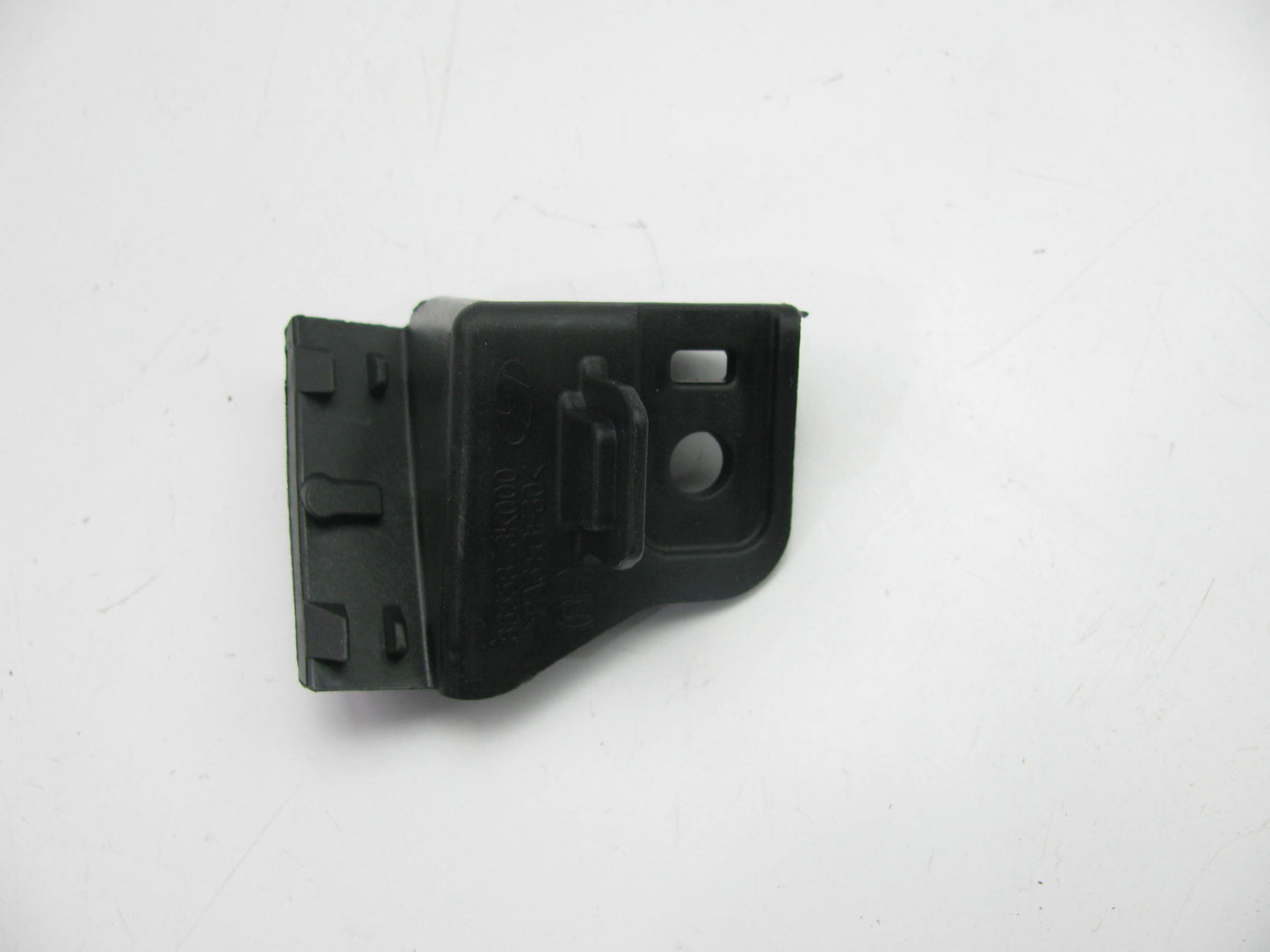OUT OF BOX FRONT Bumper Cover Bracket Right Side OEM For 06-08 Sonata 865583K000