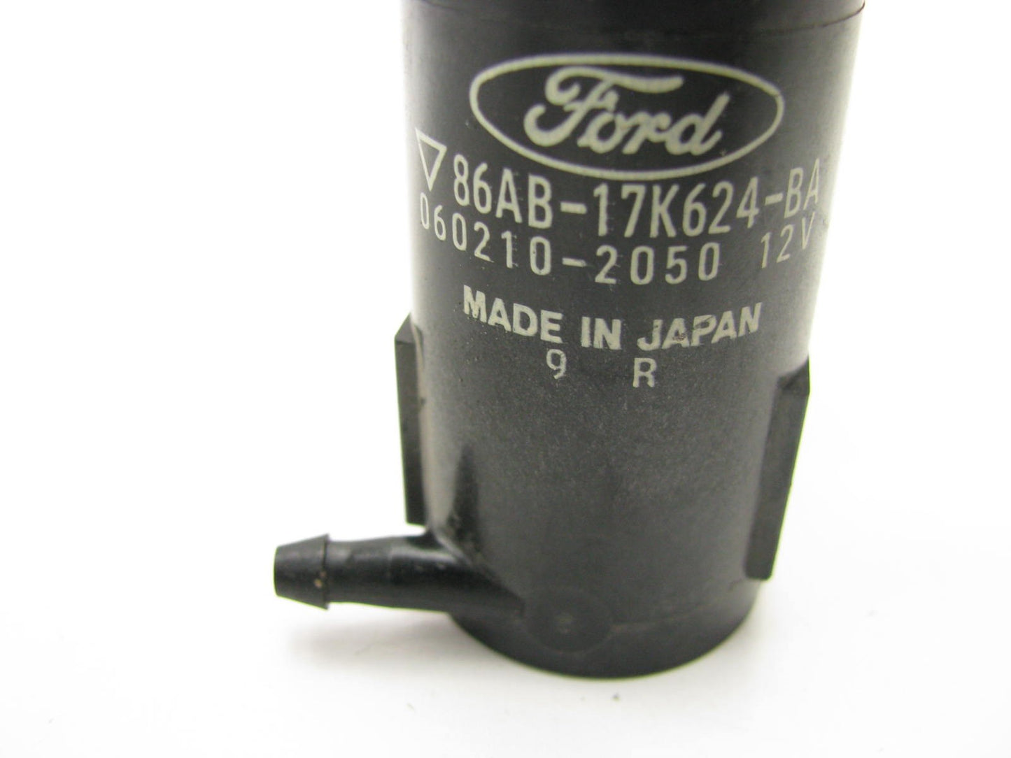 NEW - OUT OF BOX - OEM Ford 86AB-17K624-BA Windshield Washer Pump