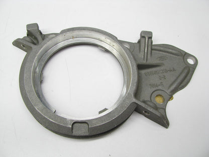 NEW - OUT OF BOX 86BM6K318-AA Rear Main Seal Retainer Housing - Ford VSG413