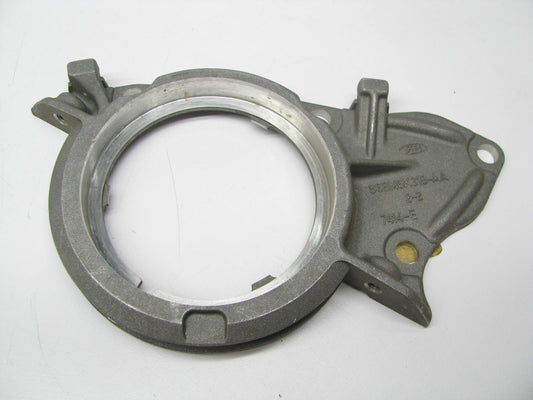 NEW - OUT OF BOX 86BM6K318-AA Rear Main Seal Retainer Housing - Ford VSG413
