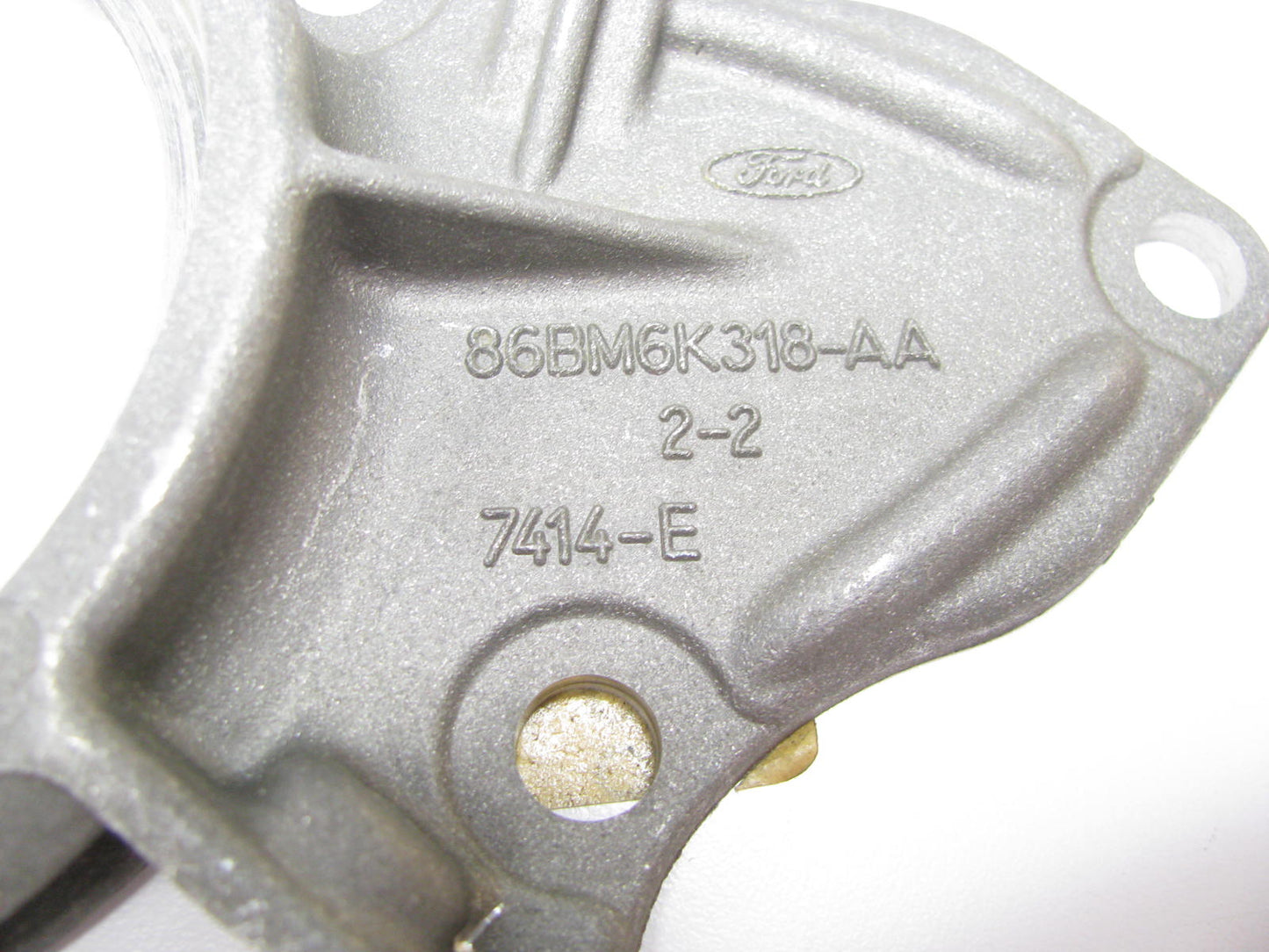NEW - OUT OF BOX 86BM6K318-AA Rear Main Seal Retainer Housing - Ford VSG413