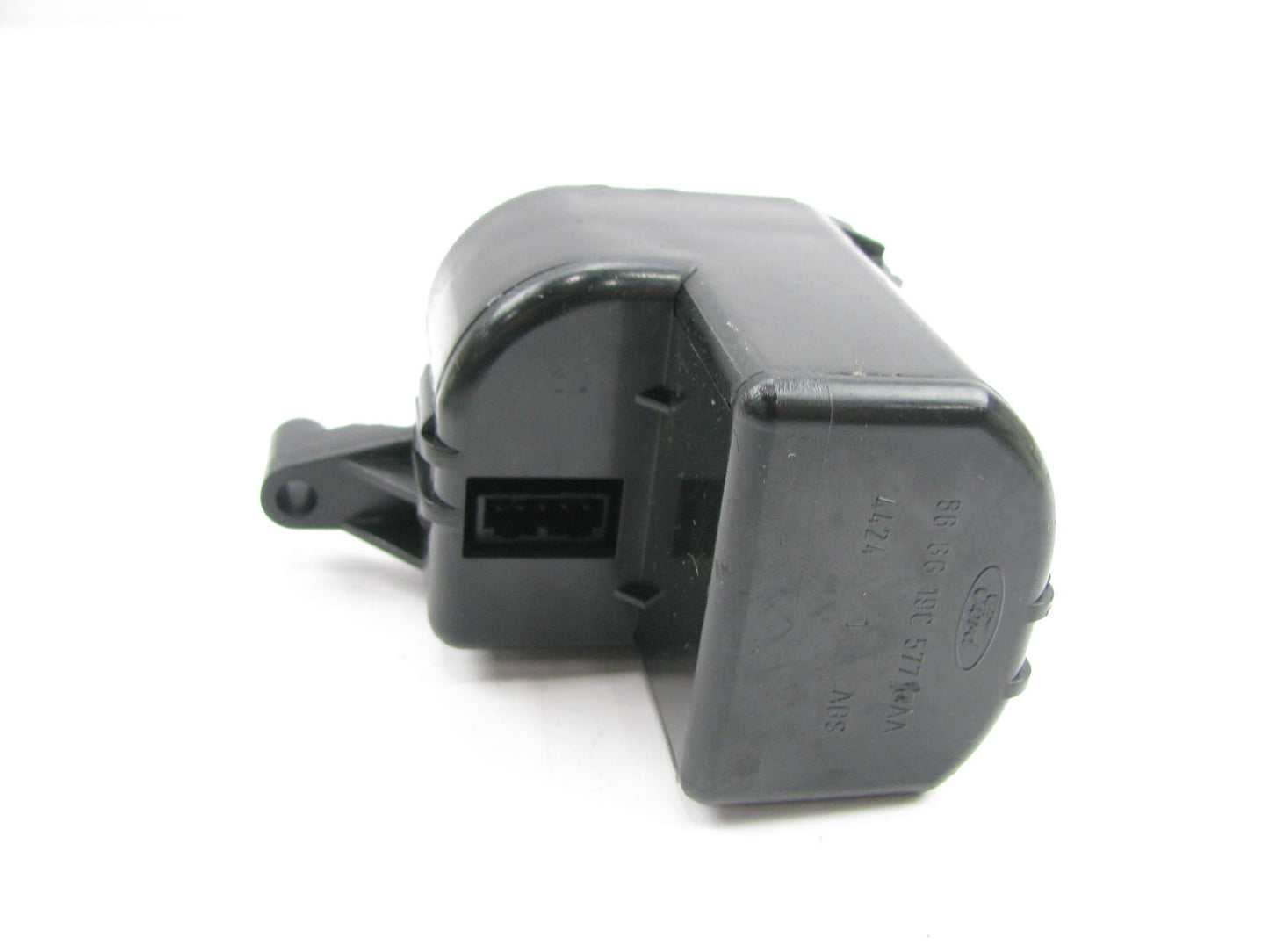 NEW - OUT OF BOX - OEM Ford Scorpio 86GG-19C577-AA Heater Blend Door Actuator