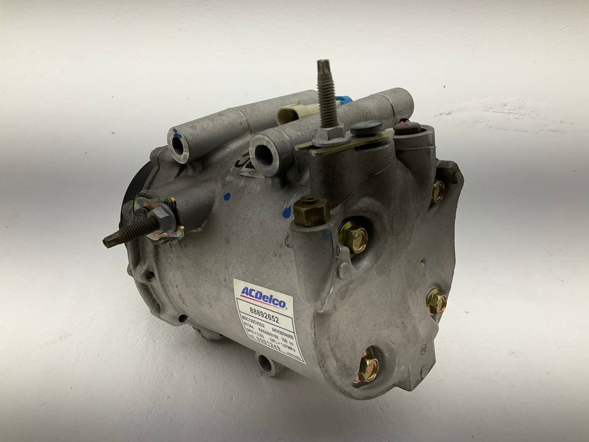 NEW UNBOXED OEM AcDelco 88892652 A/C Compressor With Clutch