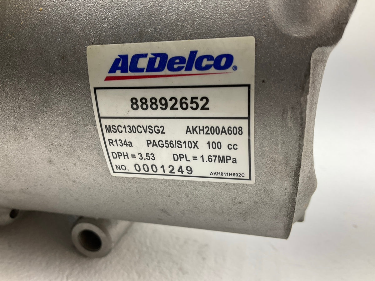 NEW UNBOXED OEM AcDelco 88892652 A/C Compressor With Clutch
