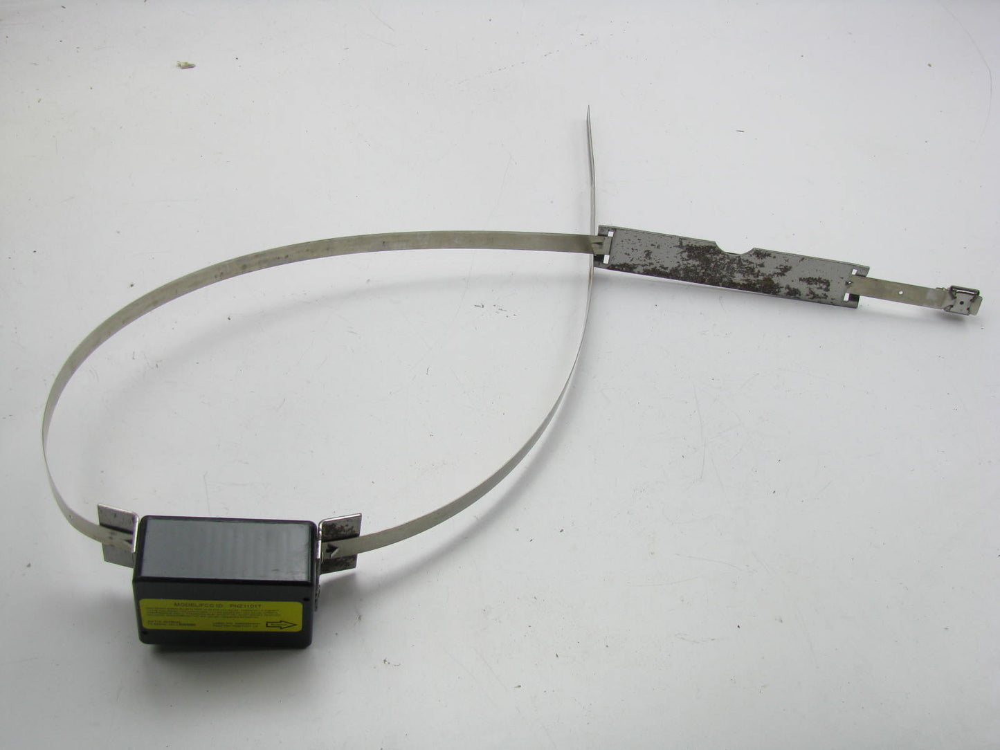 NEW - OUT OF BOX 88959444 Rear Left TPMS Tire Pressure Monitor Sensor 93-95 ZR1
