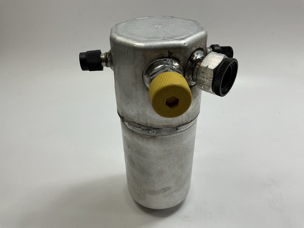 NEW UNBOXED Ac Delco 88968515 A/C Accumulator