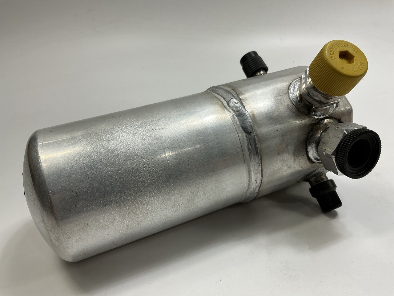 NEW UNBOXED Ac Delco 88968515 A/C Accumulator