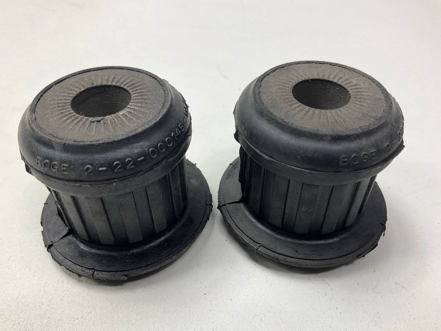 (2) NEW - OUT OF BOX VW AUDI 893199415A Engine Motor Mount Insualtor - Front