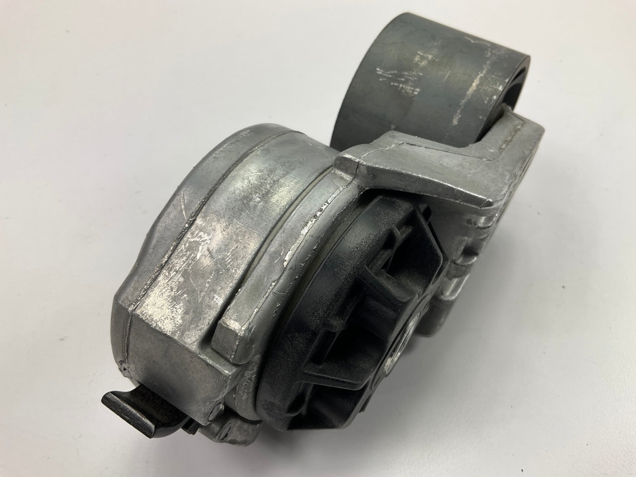 NEW OUT OF BOX - 89421 Belt Tensioner Assembly