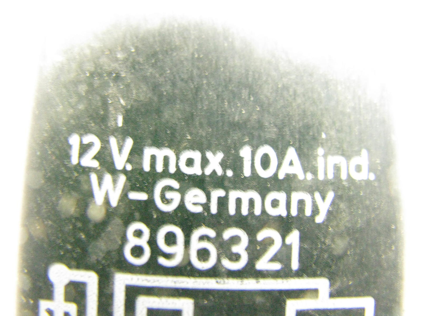 NEW - OUT OF BOX - Genuine OEM VW 896321 Fuel Pump Relay  (Made In W. Germany)