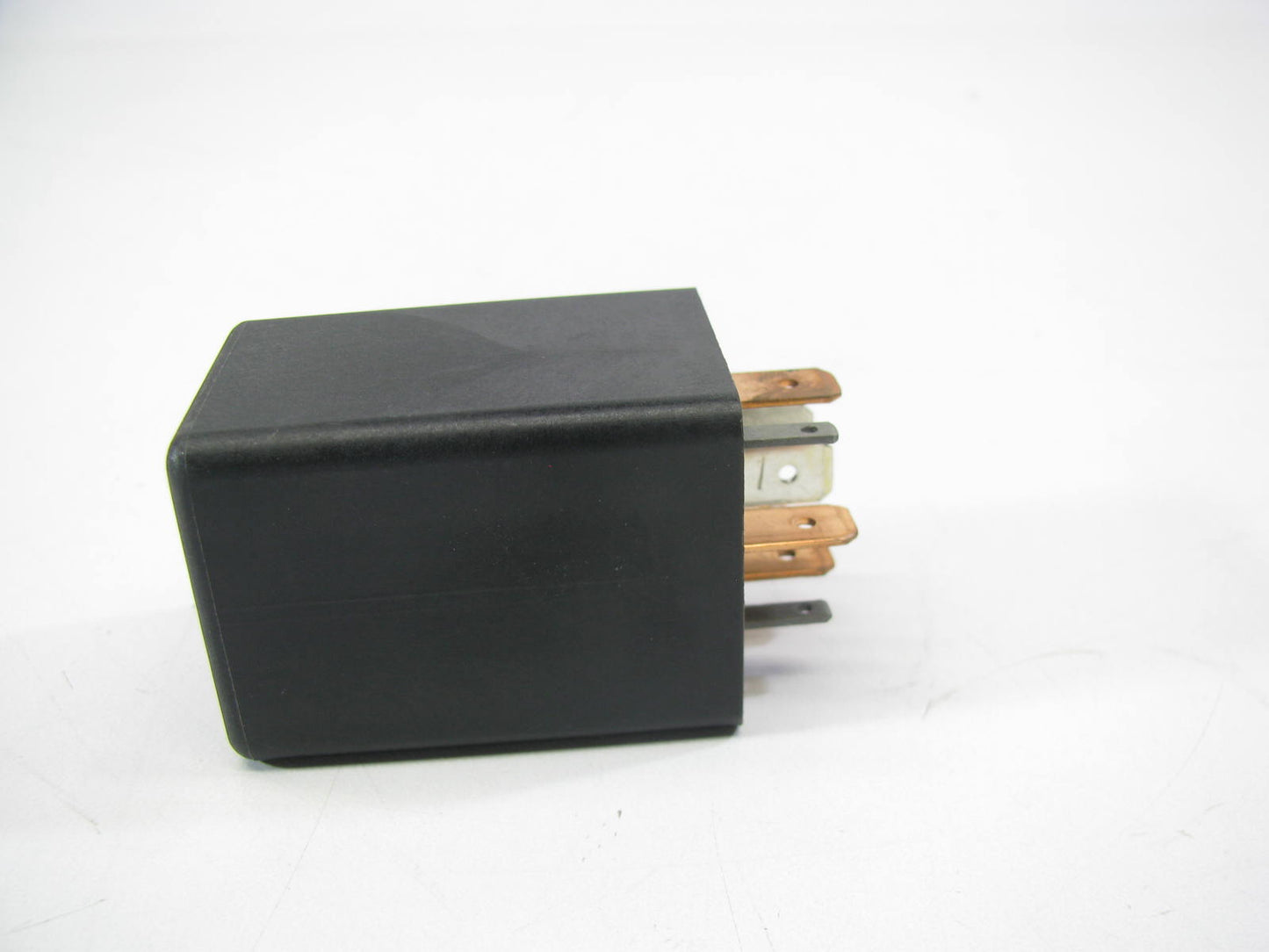 NEW - OUT OF BOX OEM VW 898207 HVAC A/C System Fan Relay 171959141A