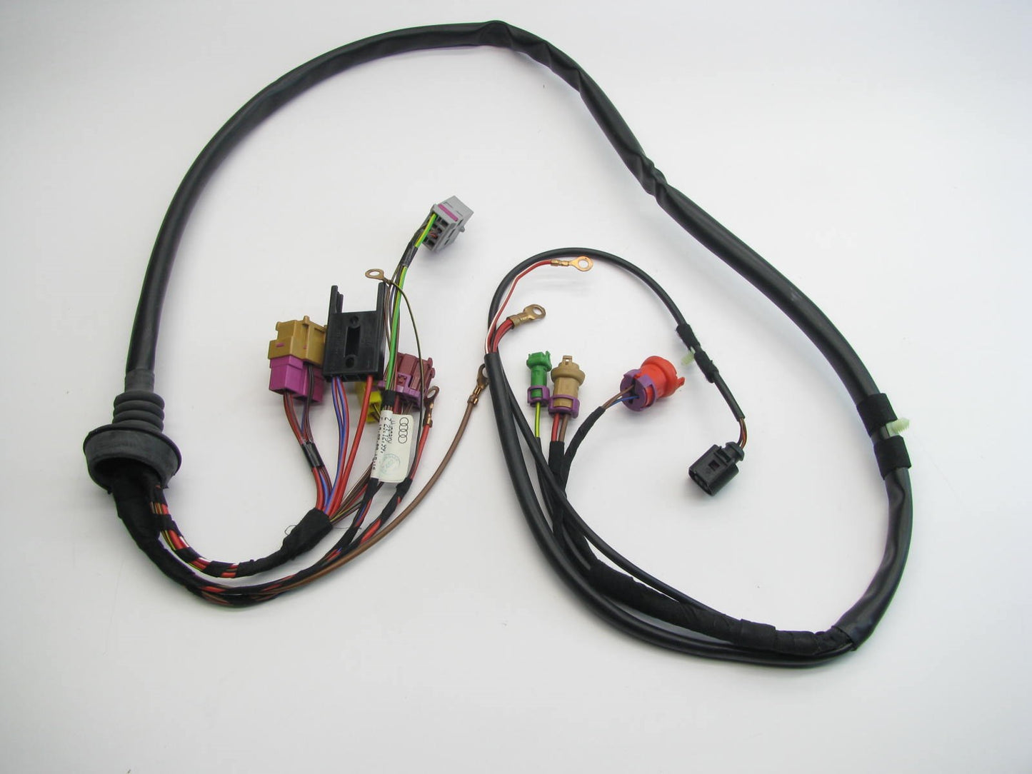 NEW - OUT OF BOX - OEM AUDI 8D1971725P Electric Fan A/C Compressor Harness