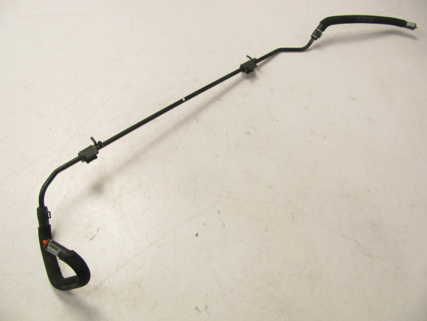 NEW - OUT OF BOX 8J0122063A Engine Coolant Overflow Hose