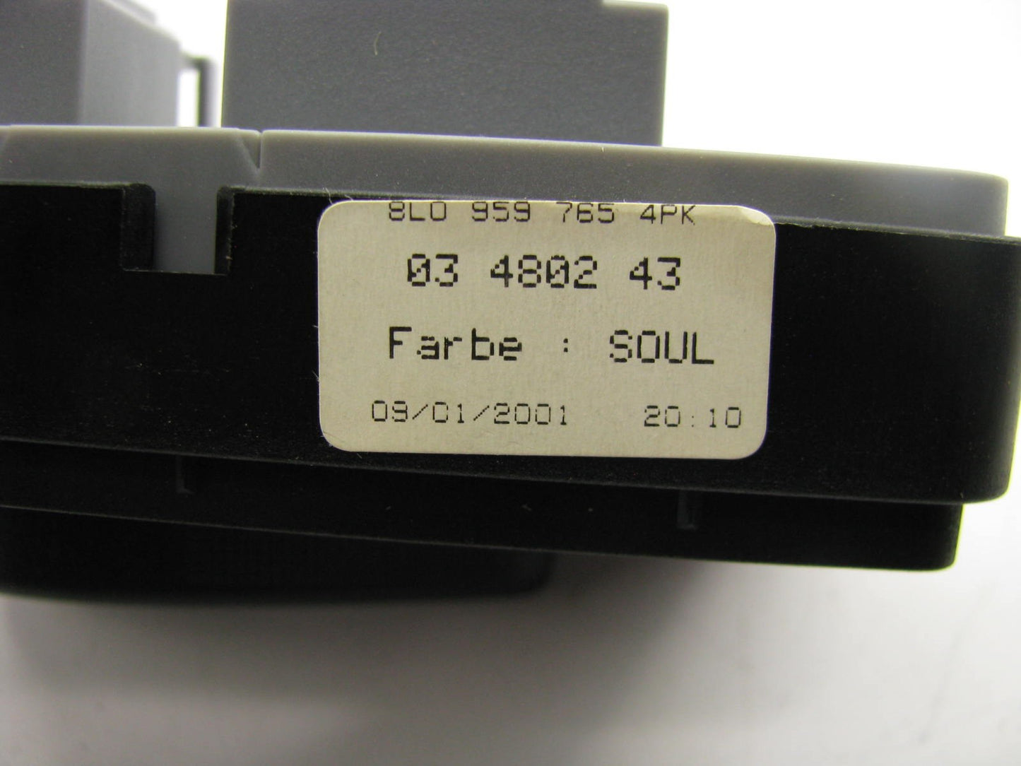 NEW - OUT OF BOX - OEM Audi 8L09597654PK Left Drivers Seat Height Adjust Switch