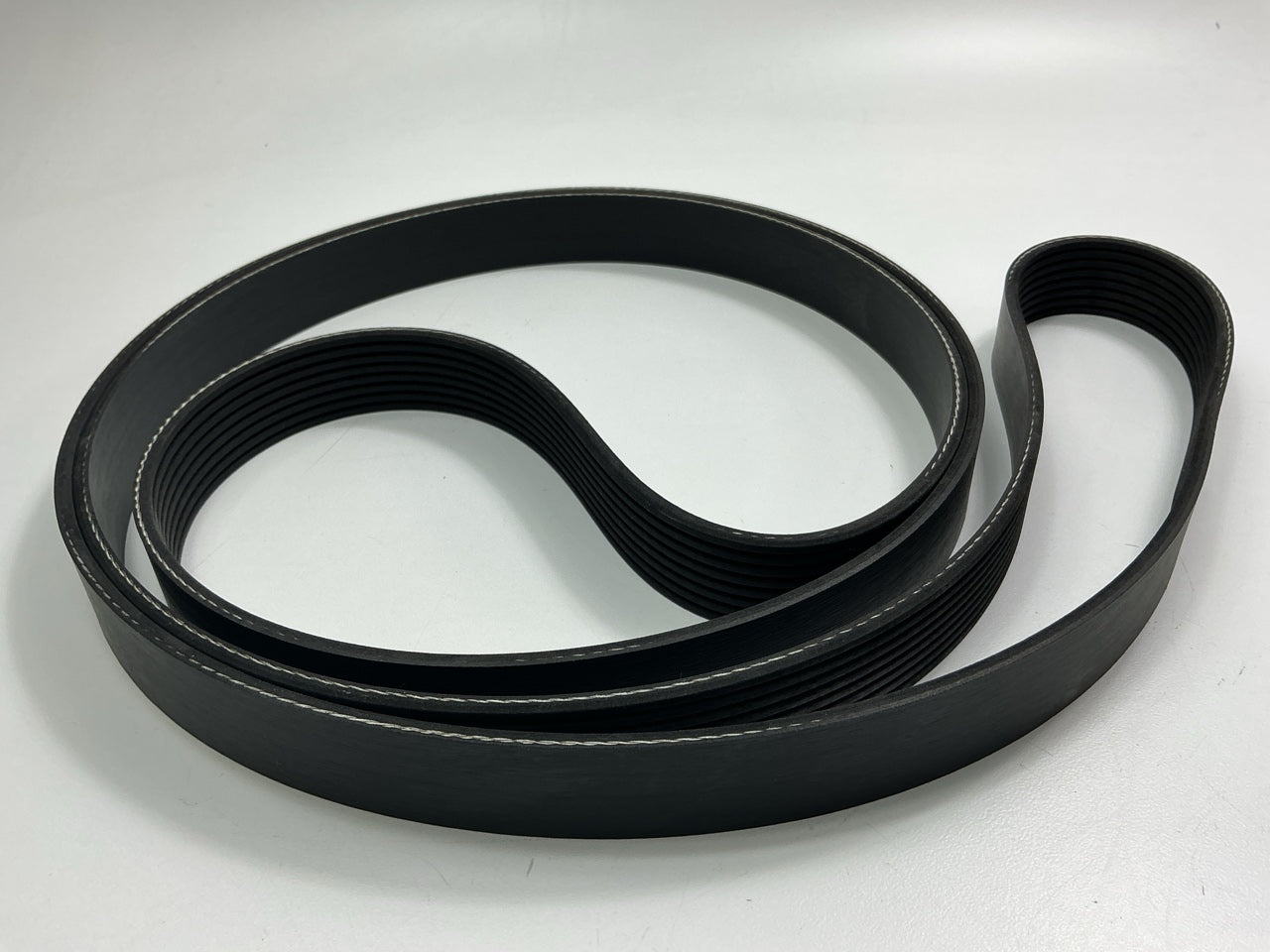 NEW - 8PK2520 Serpentine Belt - MADE IN USA