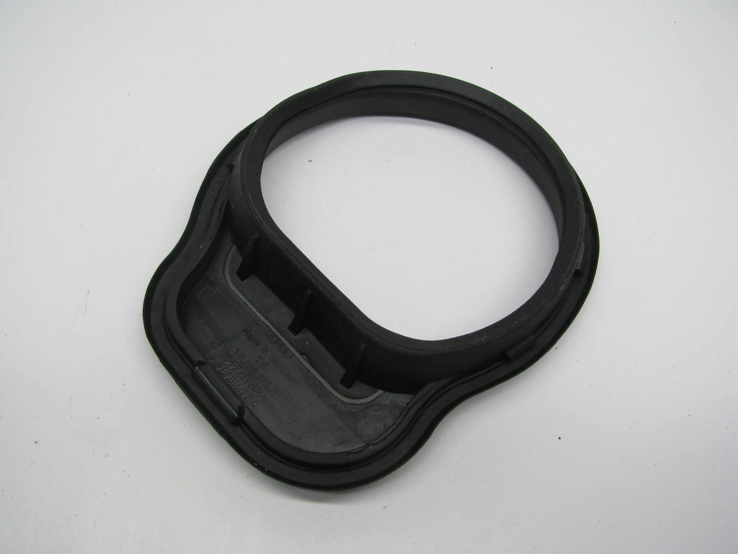 NEW OUT OF BOX VW Audi 8T0809933B Fuel Tank Cap Retainer OEM For 13-15 Audi RS5