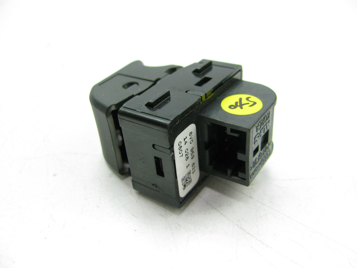 NEW - OUT OF BOX - OEM VW AUDI 8V0-959-831 Trunk Release Switch 2015-2016 A3 S3