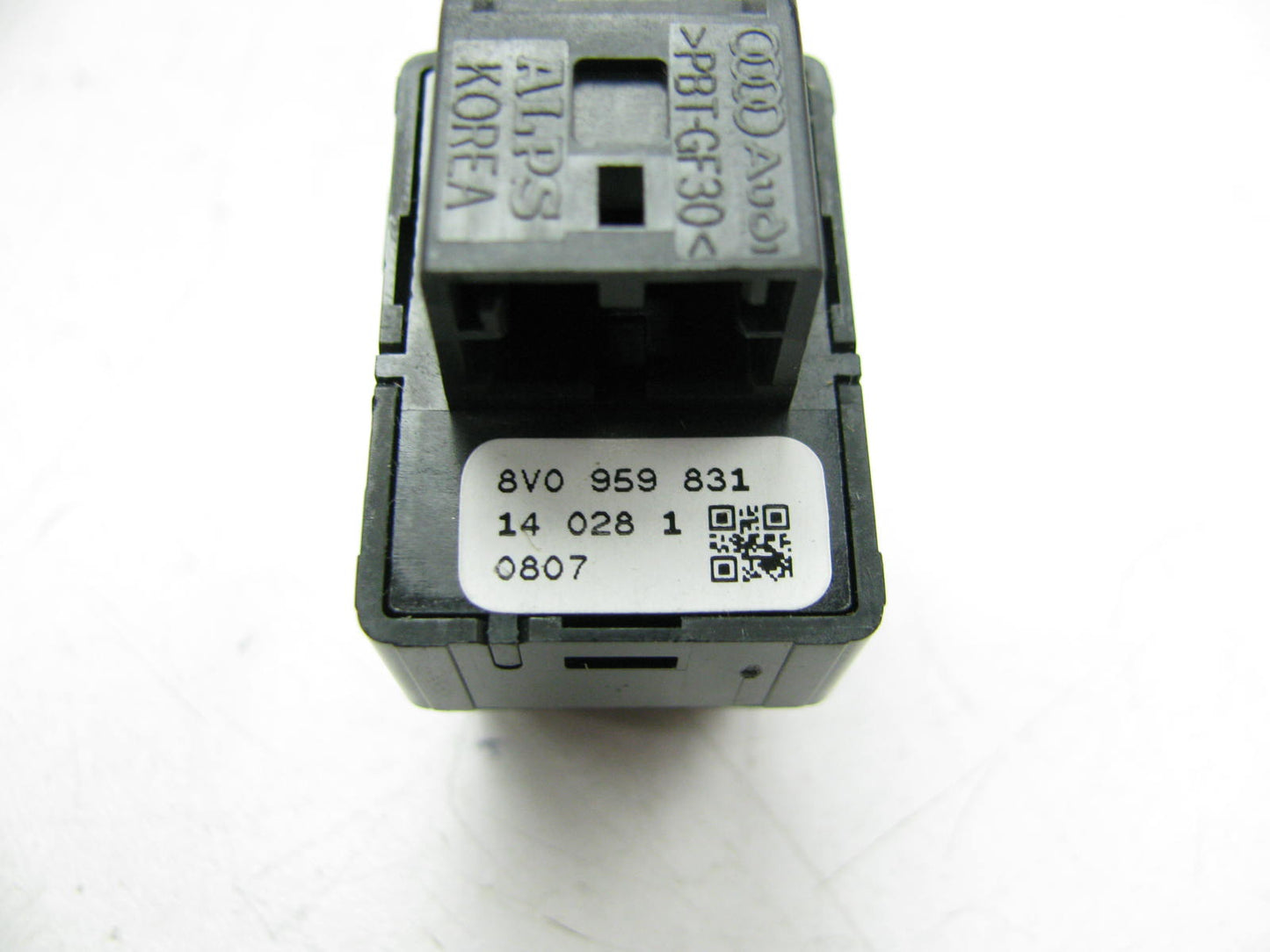NEW - OUT OF BOX - OEM VW AUDI 8V0-959-831 Trunk Release Switch 2015-2016 A3 S3